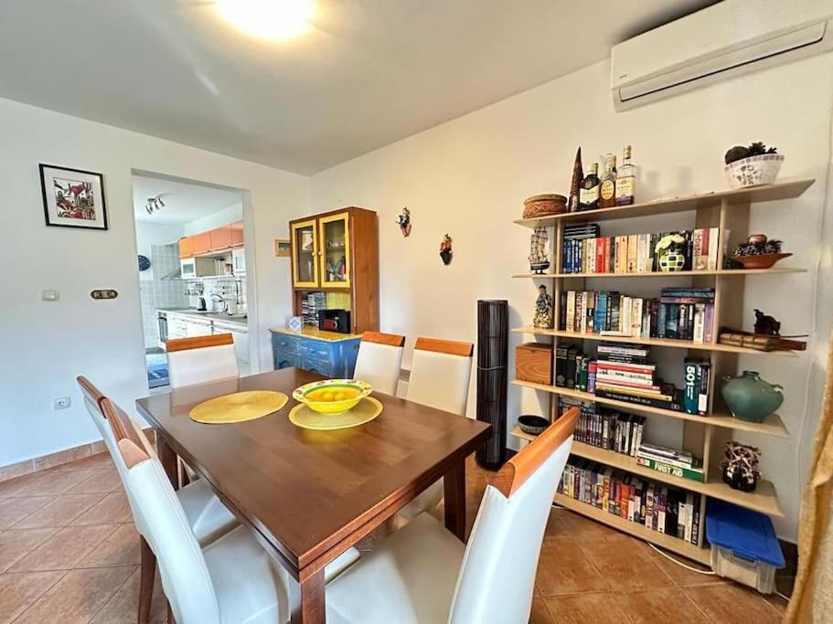 Вилла Monteview Duplex Херцег-Нови Экстерьер фото